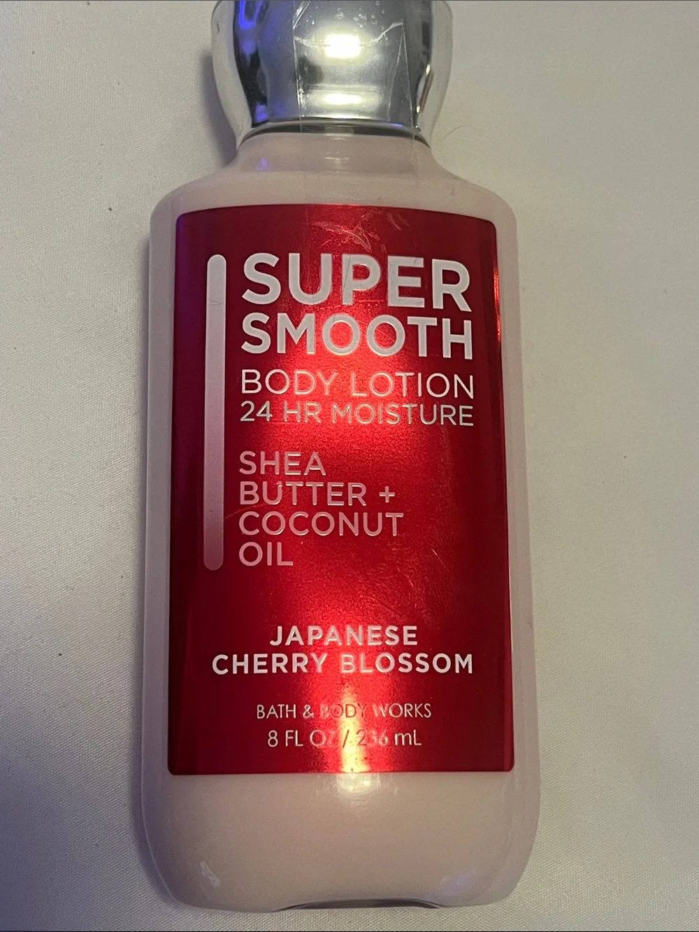 Bath & Body Works Super Smooth Japanese Cherry Blossom Body Lotion 8 FL.OZ